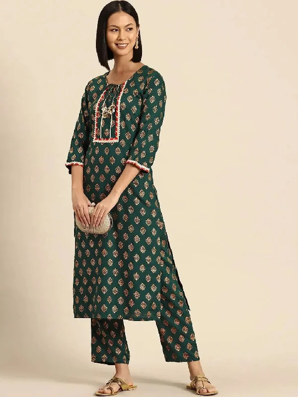 Kurta Pyajama with gota work in Bottle Green Print