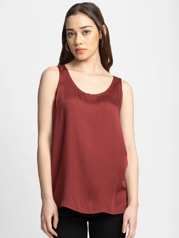 Lightweight hoodieMaroon Keyhole Tank Top