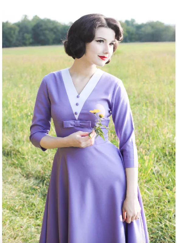 Lavender dress with white contrast 50s