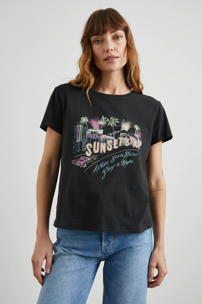 Trail tankSunset Strip Classic Crew Graphic T-Shirt