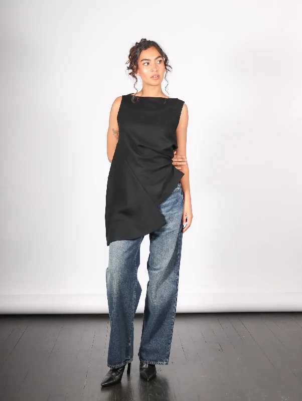 Sleeveless Wool Top in Black by DaweiDating sleeveless tops